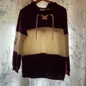 Harry Potter Griffin door varsity inspired sweatshirt. Never used size medium